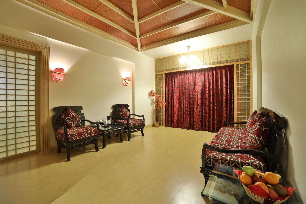 Ramoji Film City- Sitara Luxury Hotel Pedda Ambarpet Exterior foto