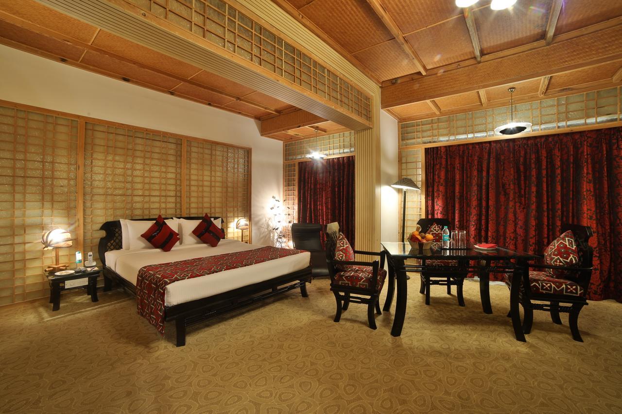 Ramoji Film City- Sitara Luxury Hotel Pedda Ambarpet Exterior foto
